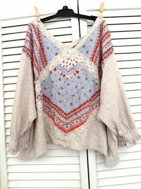 FREE PEOPLE Beige Lace boho print with Blue mix floral Panel